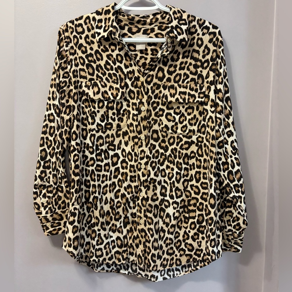 Chico’s Leopard Print Button Up Blouse Size 1 US 8/10 Silky Soft